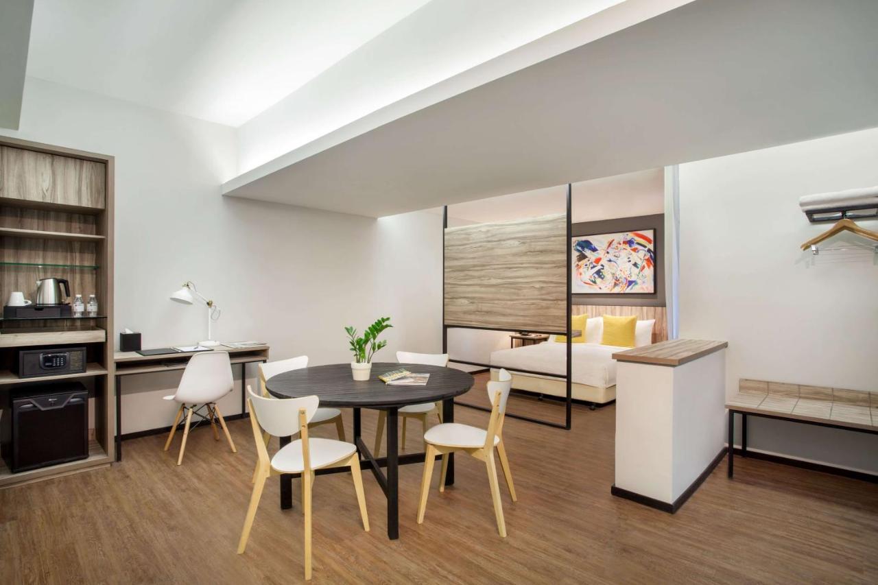 Days Hotel & Suites By Wyndham Kl - Chan Sow Lin Mrt Or Lrt Kuala Lumpur Exterior foto