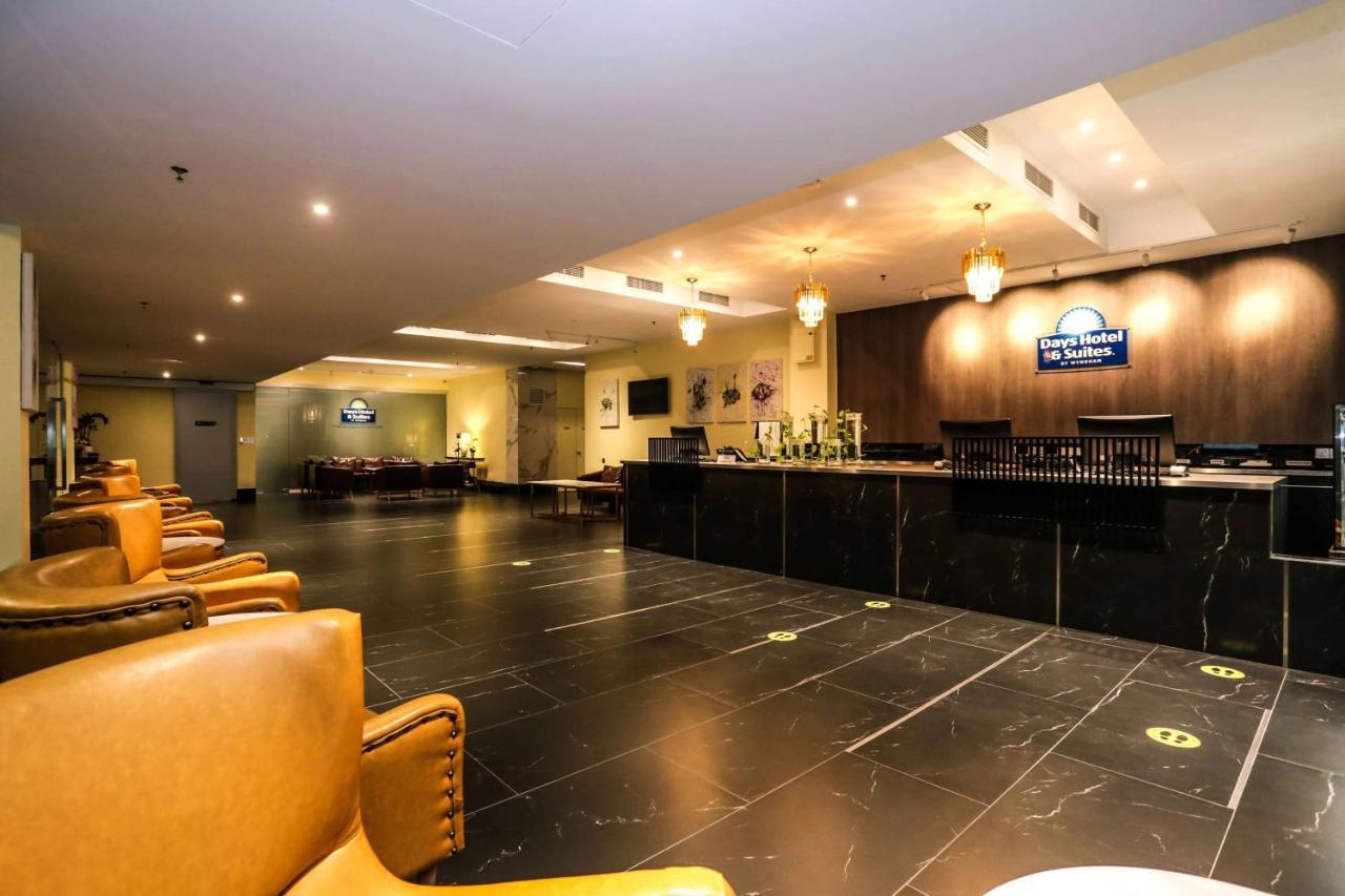 Days Hotel & Suites By Wyndham Kl - Chan Sow Lin Mrt Or Lrt Kuala Lumpur Exterior foto